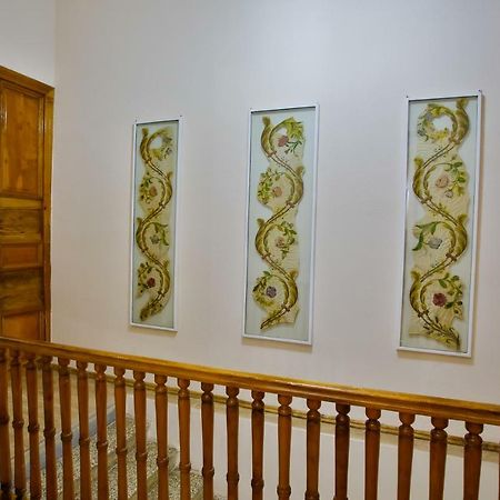 Hotel Veneto Kutaisi Ngoại thất bức ảnh