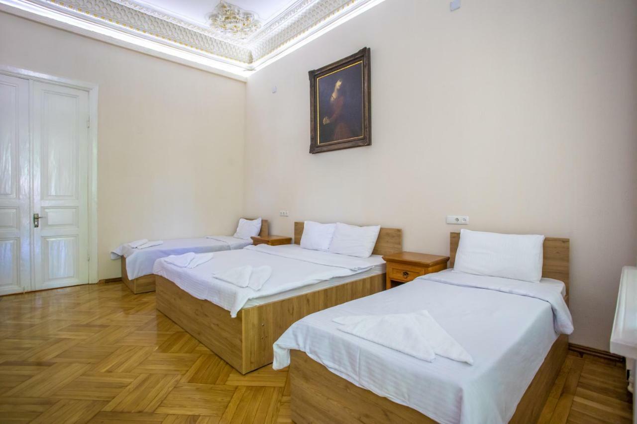 Hotel Veneto Kutaisi Ngoại thất bức ảnh