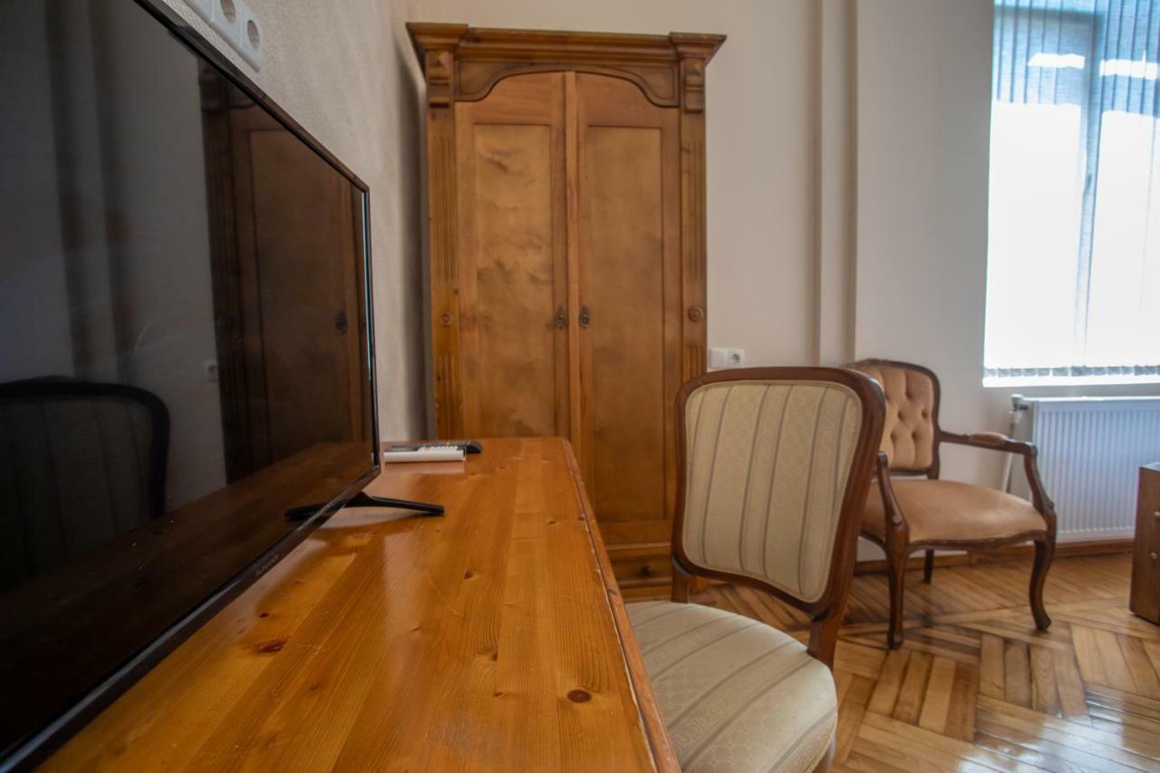 Hotel Veneto Kutaisi Ngoại thất bức ảnh