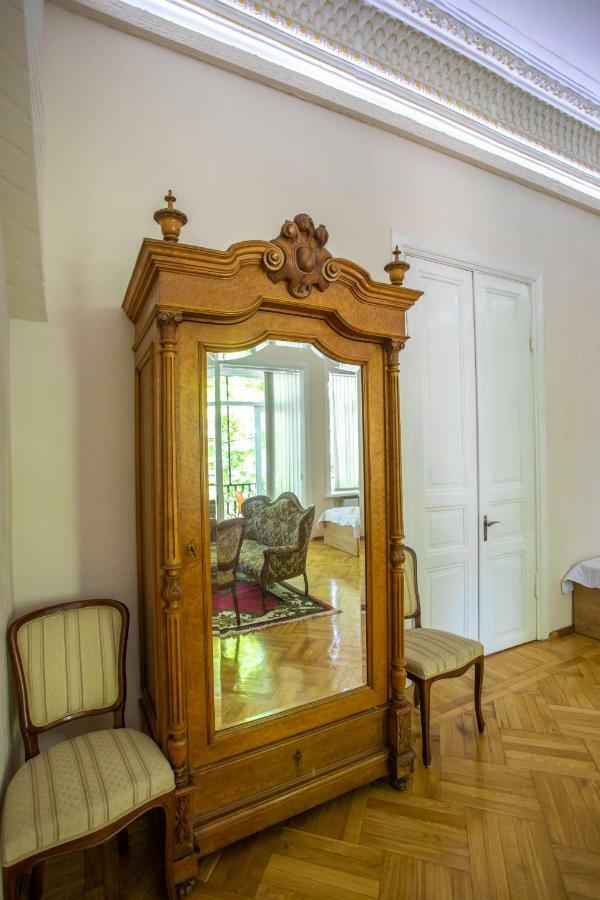 Hotel Veneto Kutaisi Ngoại thất bức ảnh