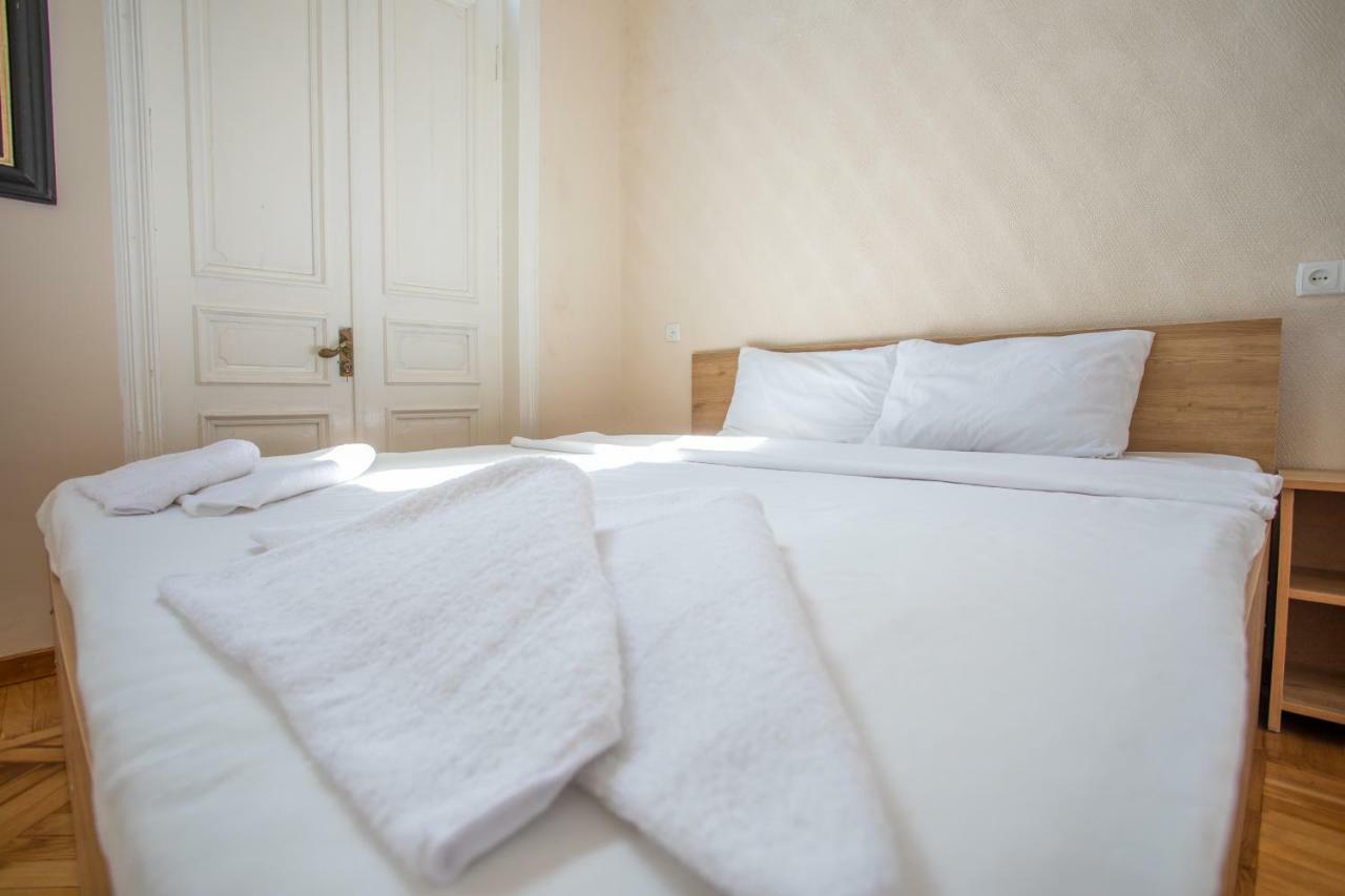 Hotel Veneto Kutaisi Ngoại thất bức ảnh
